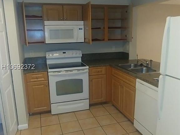 3rd image of 8849 NW 48th St #0