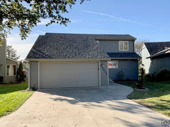 5713 SW Arrowhead Ct, Topeka, KS 66614