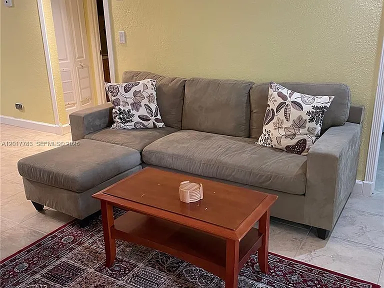 5005 Collins Ave #1422 — Photo 19
