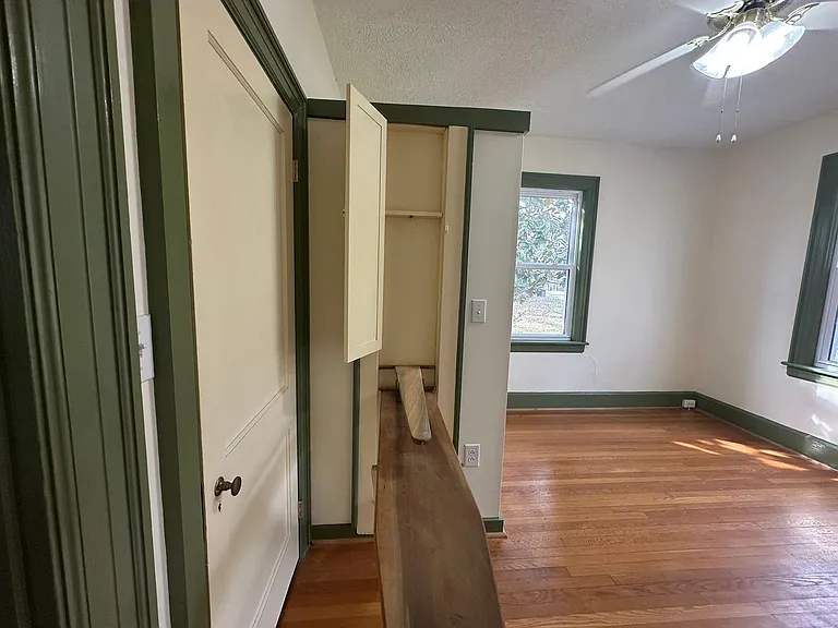 1321 Peaks St — Photo 12