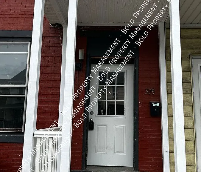 509 N 10th St — Photo 8