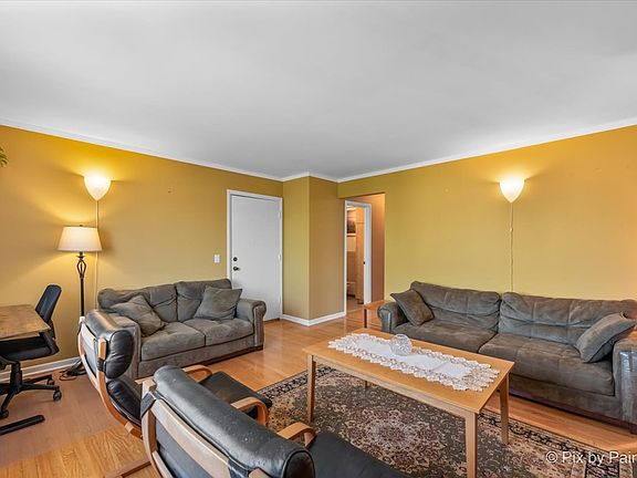 3rd image of 4209 Kolze Ave APT 3S