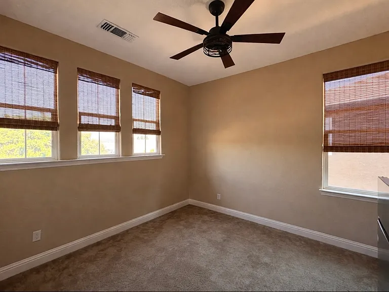 801 Raccoon Valley Dr — Photo 1