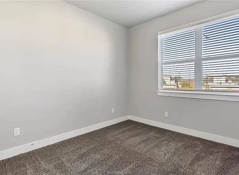 3920 Yukon Ln — Photo 7