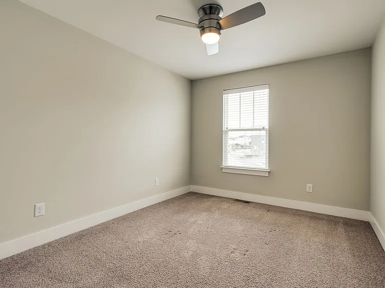 5715 California Ave — Photo 9