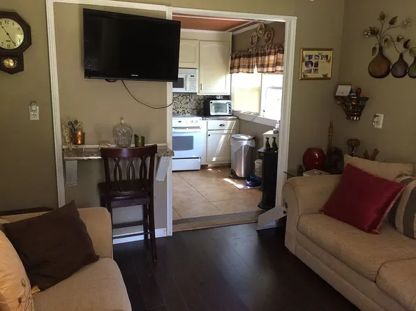 108 Weaver St, Decherd, TN 37324