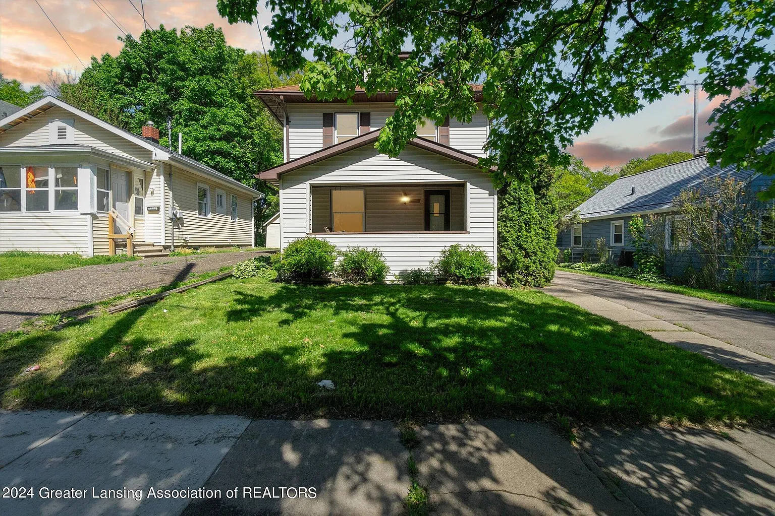 1139 Bensch St photo 1