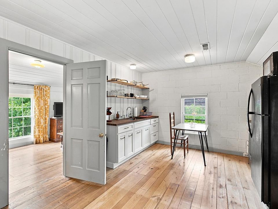 94th image of 841 Earley Farm Rd