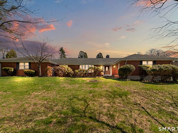 2nd image of 131 Sentinel Hill Road