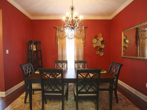 Formal dining room