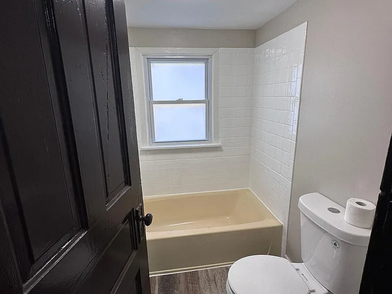 371 Larimer Ave — Photo 6