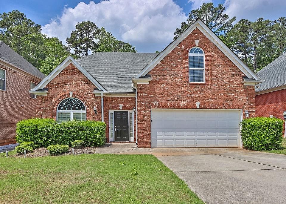 1st image of 735 Scenic Creek Dr