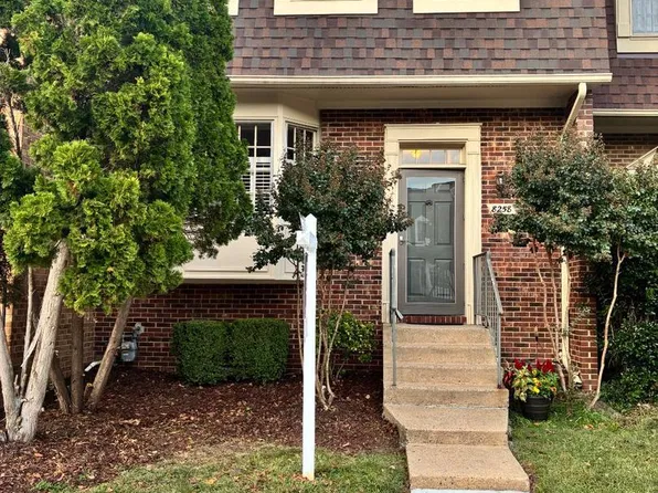 8258 Cedar Landing Ct, Alexandria, VA 22306