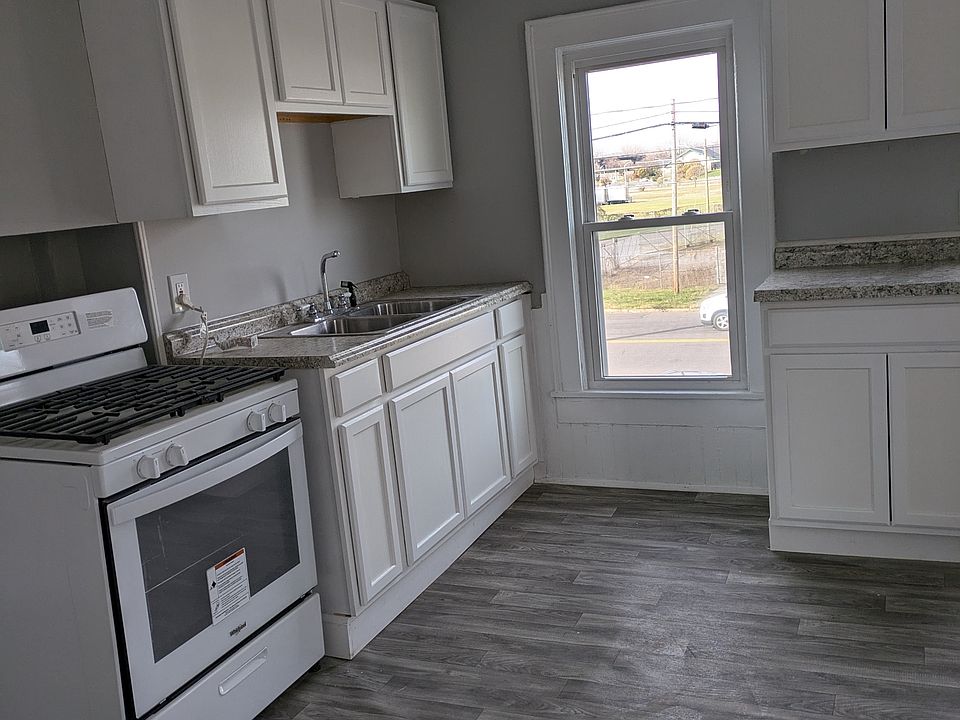 2nd image of 1618 1st North St #2