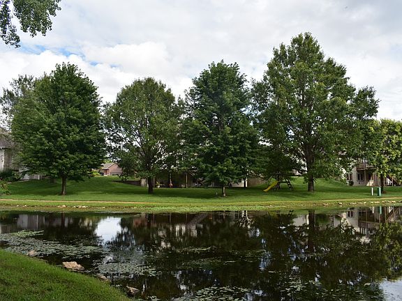 2nd image of 408 Country Hills Dr