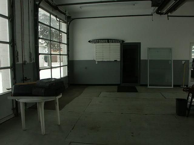 2nd image of 4860 Highland Rd