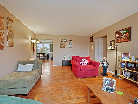 Living Room / Dining Room