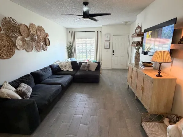 10306 Fox Trail Rd S, West Palm Beach, FL