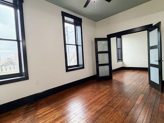 5th image of 117 E Church St #2B