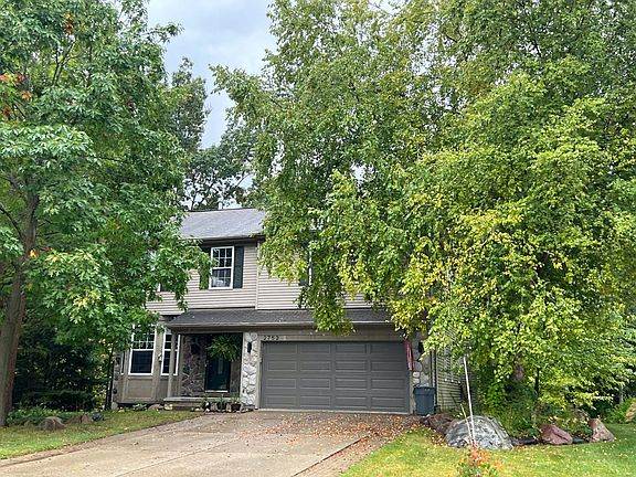2nd image of 2753 Birchwood Dr