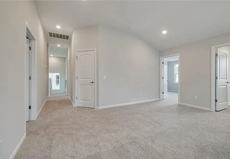 113 Fenway St — Photo 21