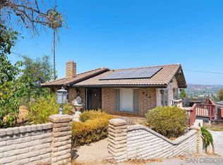 940 Luna Vista Dr, Escondido, CA 92025