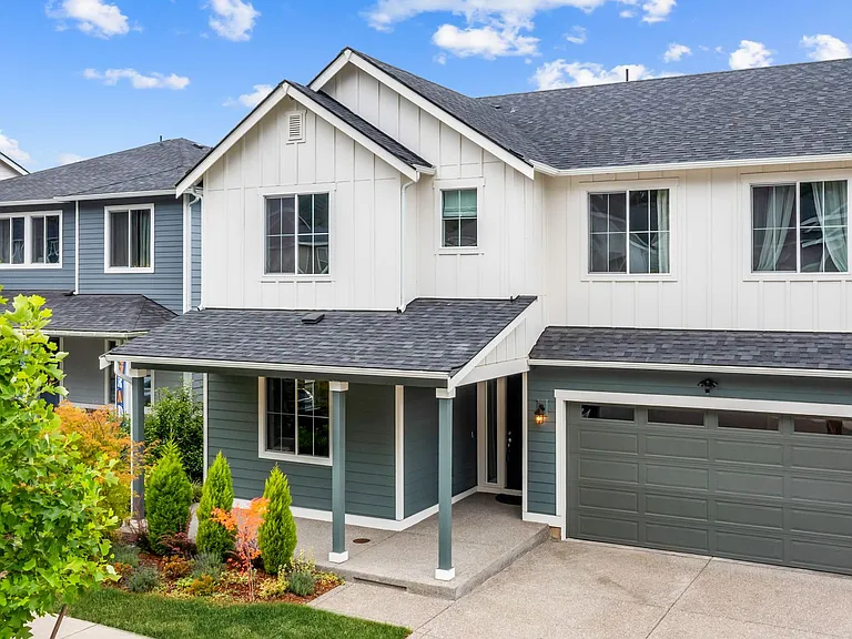 4510 Bristol Ln SE — Photo 1