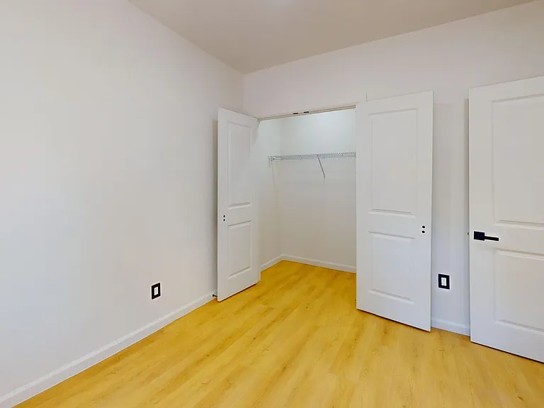 1318 Holbrook Street NE — Photo 8