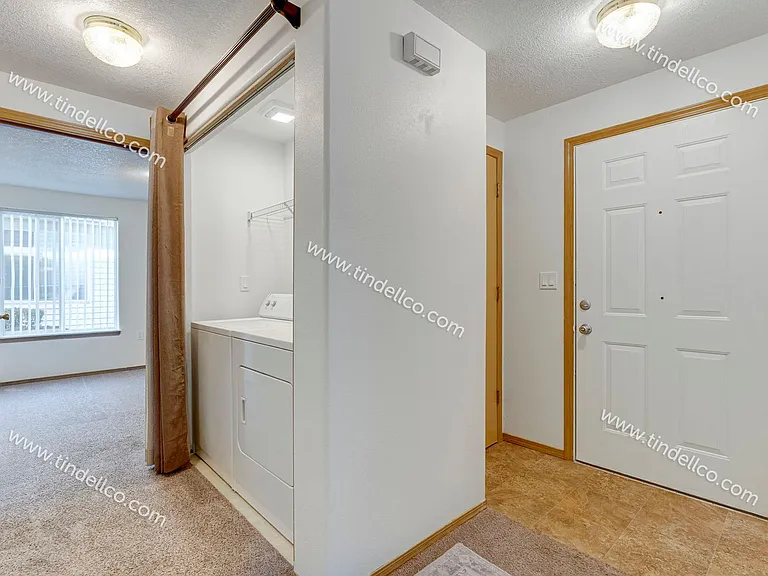 13738 NE Glisan St #3 — Photo 24