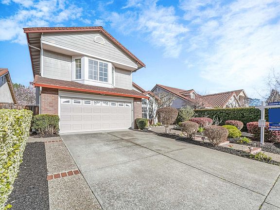 2nd image of 280 Summerford Cir