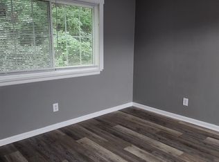 6154 Darby Rd APT 13, Roanoke, VA 24012
