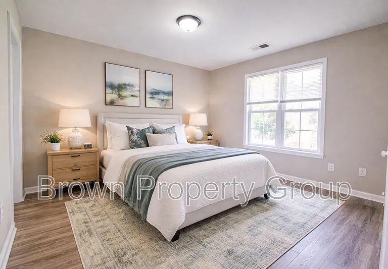 452 Cityview Ln — Photo 4