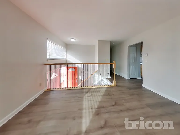 2505 Nadine Dr — Photo 3
