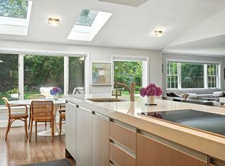 29 Englewood Rd, Longmeadow, MA 01106