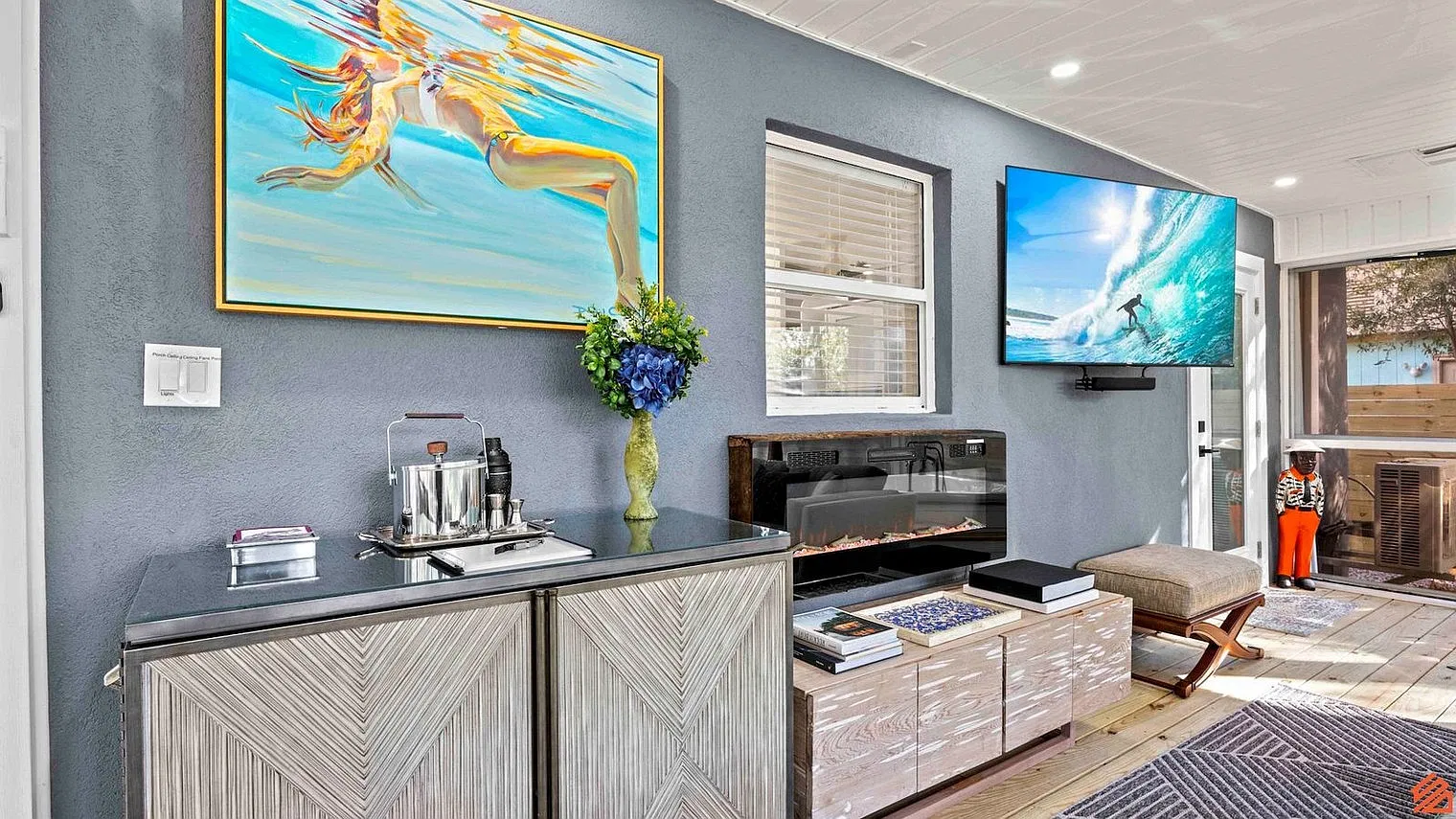2 bed, 2.0 bath, 10204 sqft, $3,650 — Photo 2