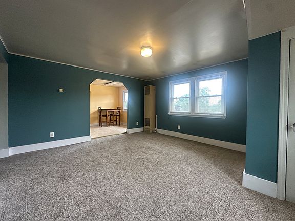 3rd image of 1228 S Washington Ave #2