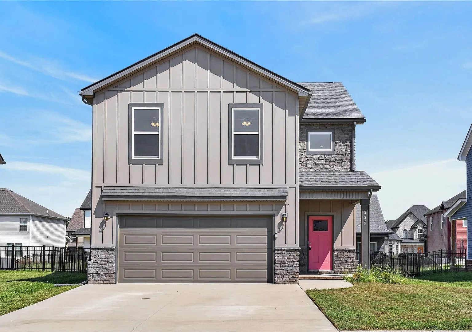 4 Bedroom Dog Friendly Home For Rent Near Post! — Photo 1
