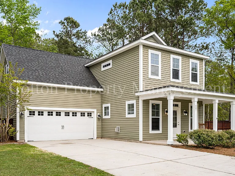 807 Dan Owen Dr — Photo 2