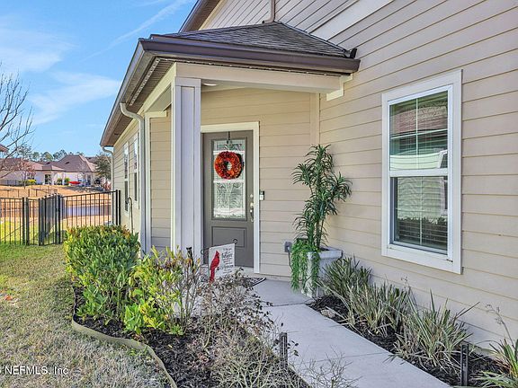 3rd image of 82 TREE FROG Way