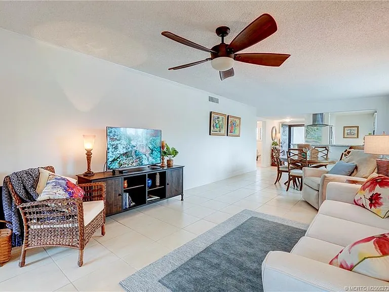 175 SE Saint Lucie Blvd #A106 — Photo 38