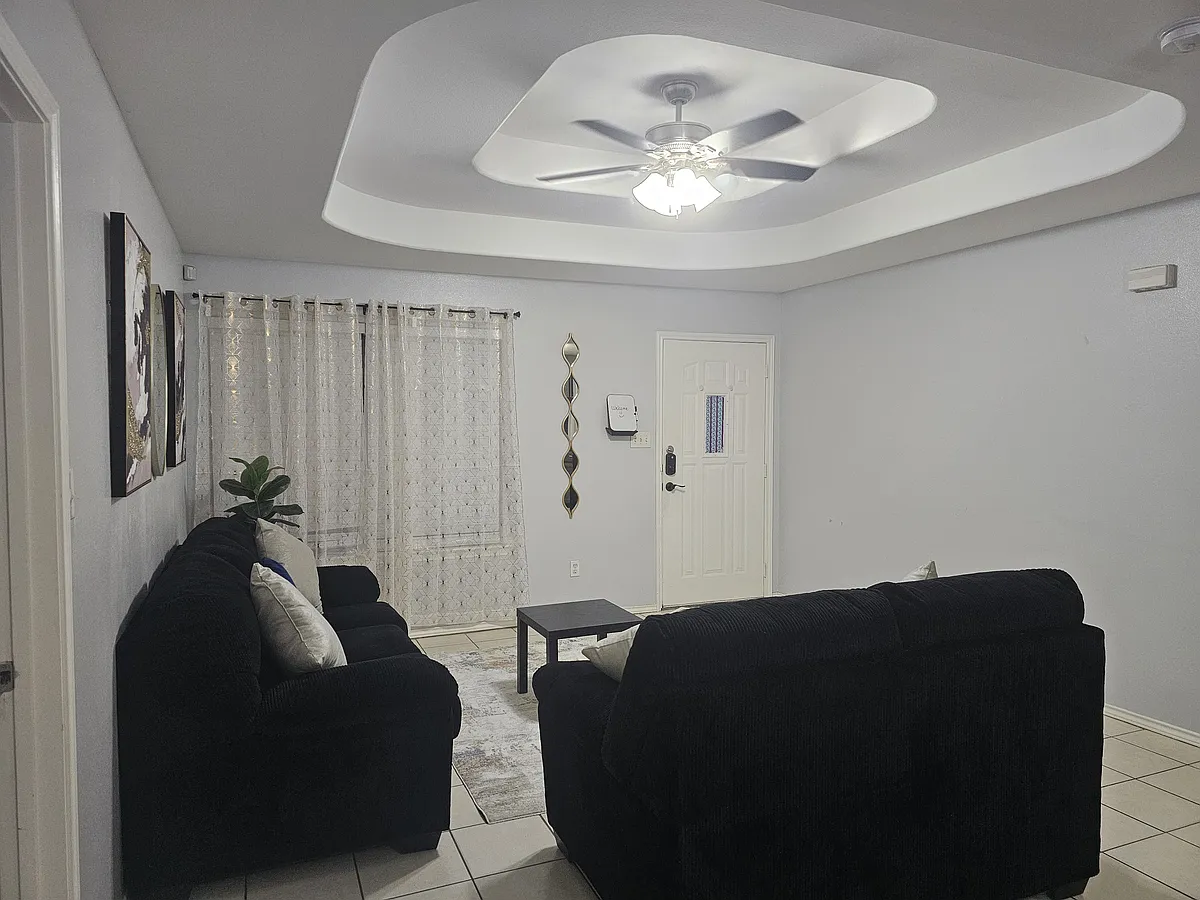 Bright and open living area _ perfect for relaxing or entertaining! - Fort Hood Ave