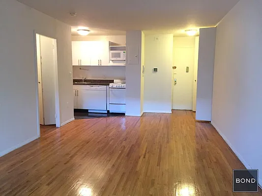 Rented by Bond New York | media 2