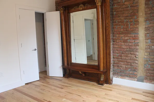 Rented by NNYT Development | media 23