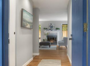 19219 Ballinger Way NE, Seattle, WA 98155