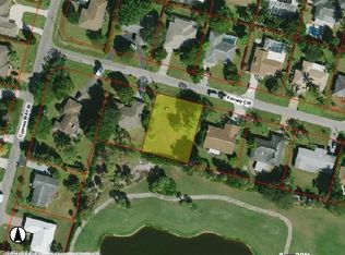 118 Fairway Cir, Naples, FL 34110