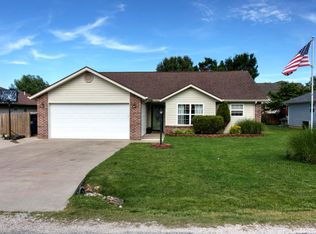 185 Pickett Rdg, Kirbyville, MO 65679