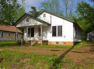 207 Spring St, Marshall, AR 72650