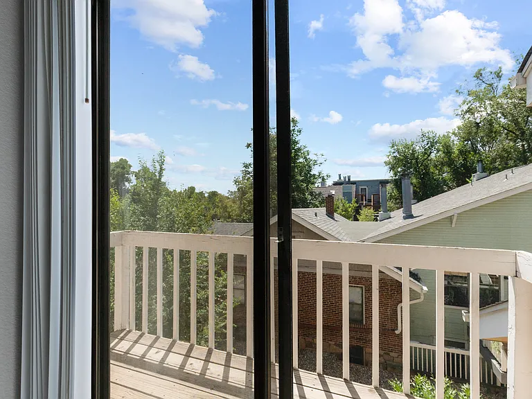 3075 Broadway St — Photo 12