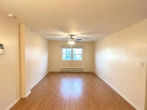 51 Vera St APT B, Staten Island, NY 10305