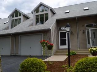 10 Tamarac Dr #E, Smithfield, RI 02828